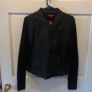 Ladies sweater shirt size xl